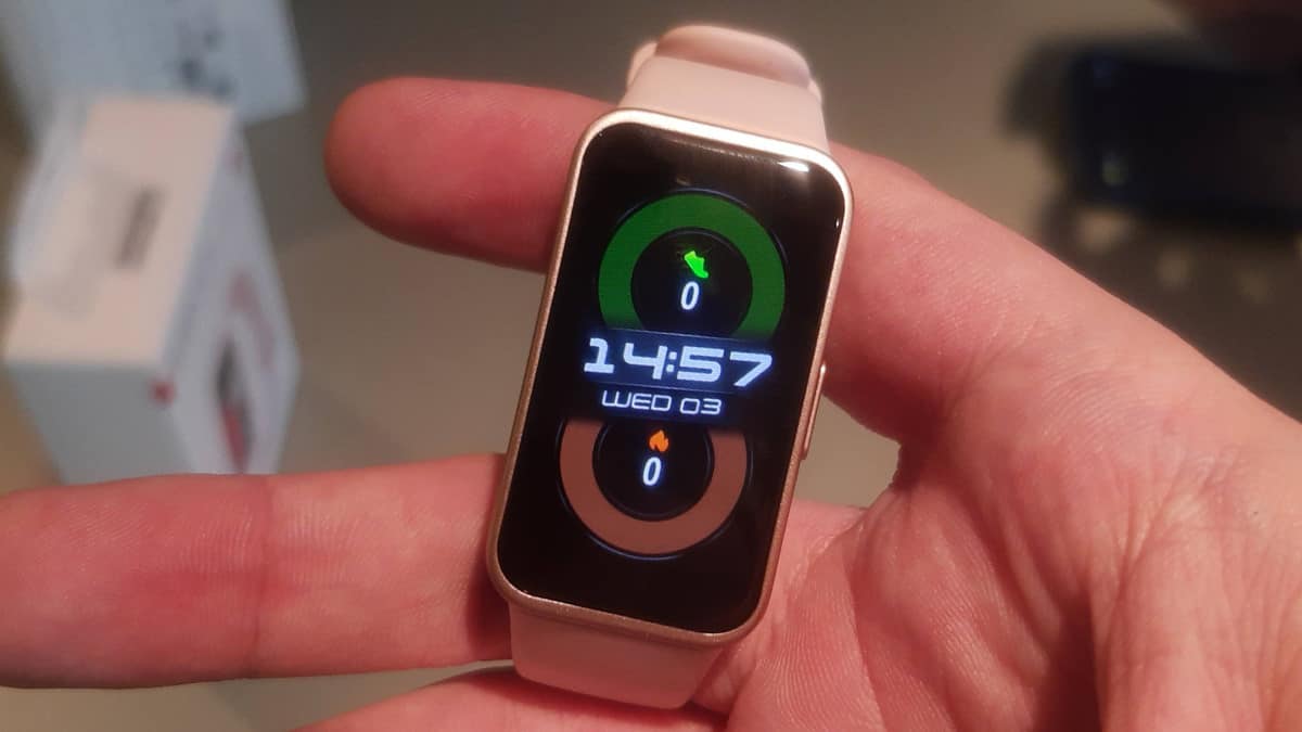 Descubre la pulsera inteligente que compite con la Mi Band de Xiaomi