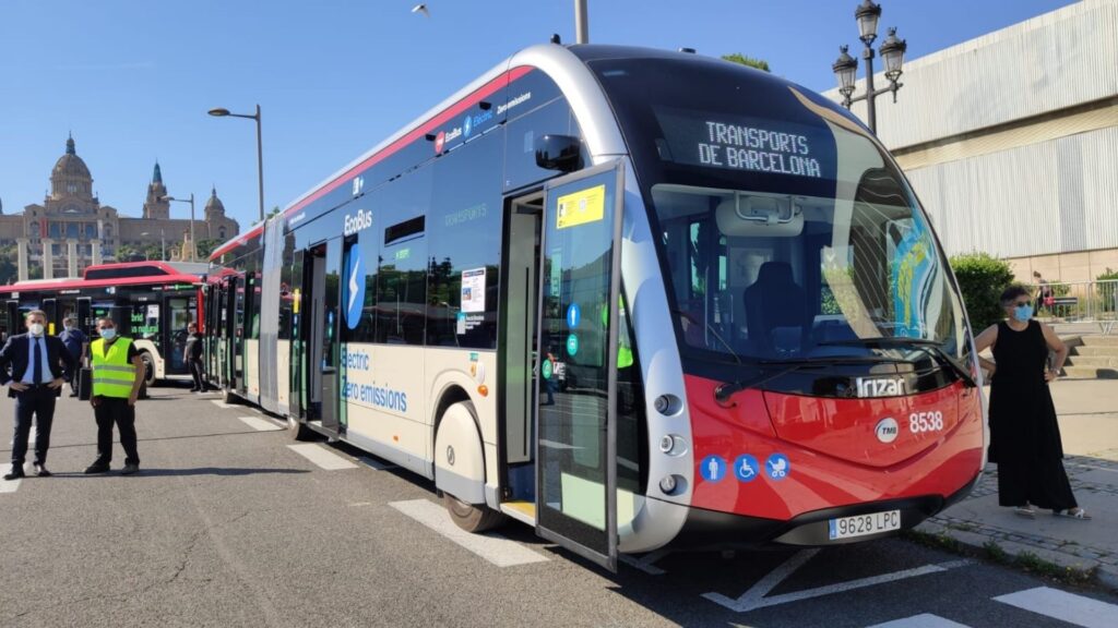 La telemetría no solo sigue la ruta, sino que lleva a la gestión de autobuses hacia un horizonte de eficiencia y prevención.