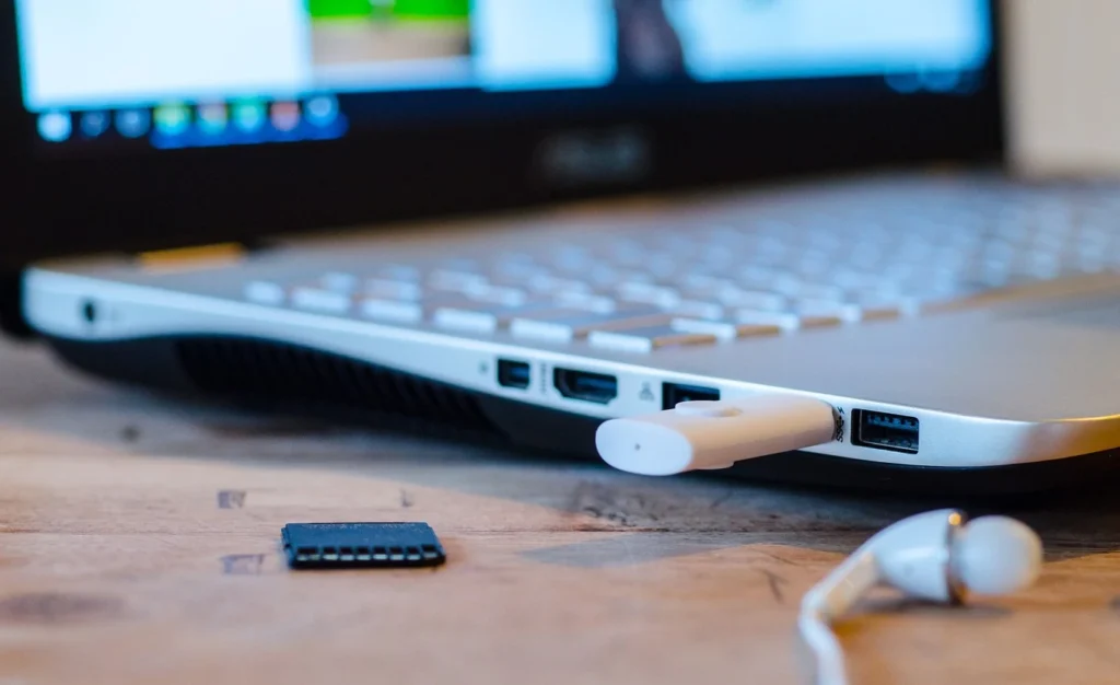 Descubre cómo Windows ha cambiado la forma de extraer dispositivos USB de tu PC con la última actualización. Aprende la extracción rápida