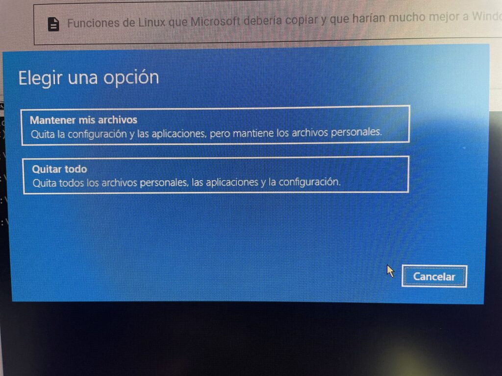 Descubre el comando mágico para restaurar Windows 10 a su estado original sin perder tus archivos personales. Deja tu ordenador como nuevo